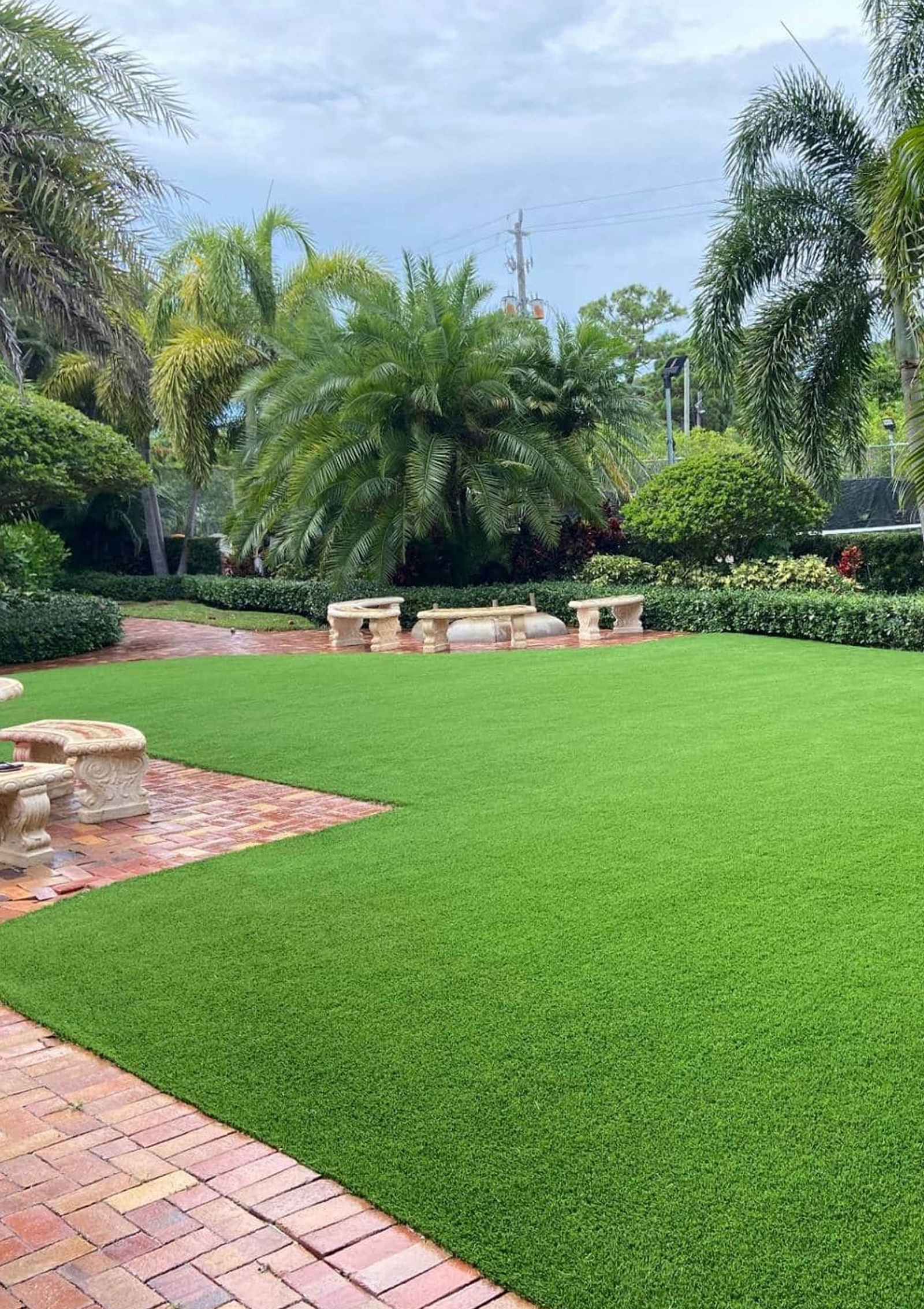 Residential Synthetic Lawn Installation